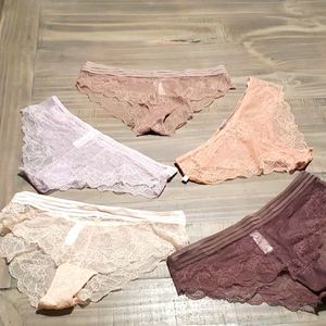 Lacey Hipster Panties, Cheeky